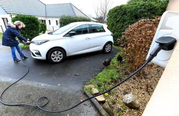 Can my electric car power my house? Not yet for most drivers, but vehicle-to-home charging is coming | Autos Electric car